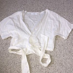 Short sleeve tie in front top- cropped